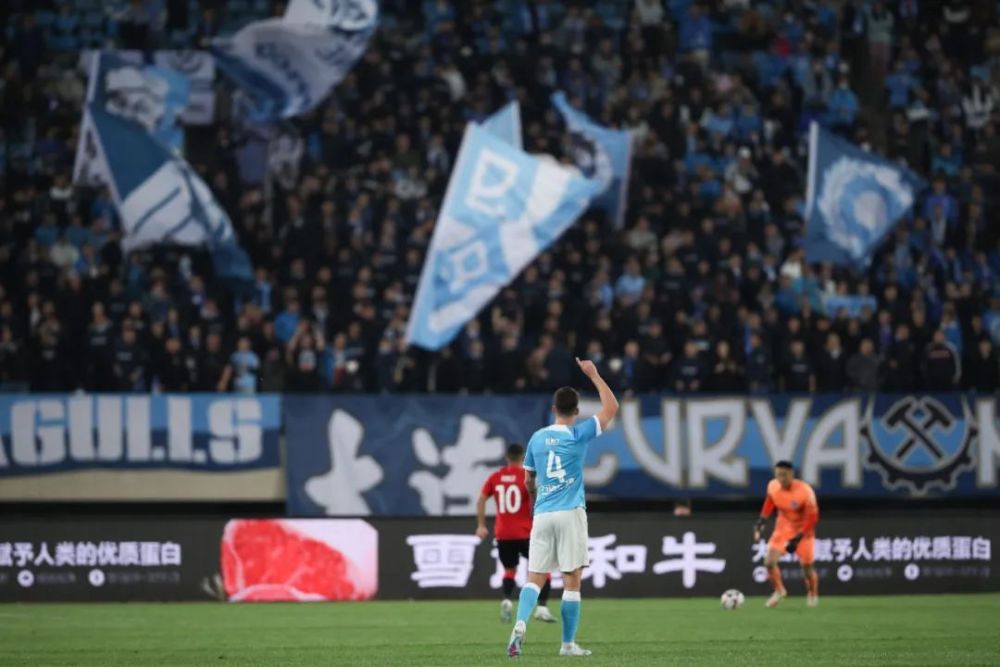  亚眠主场顽强战平，展现保级决心与坚韧斗志